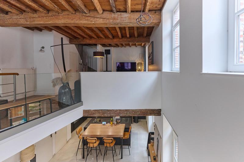 Maison - 258 m² - 9 pièces