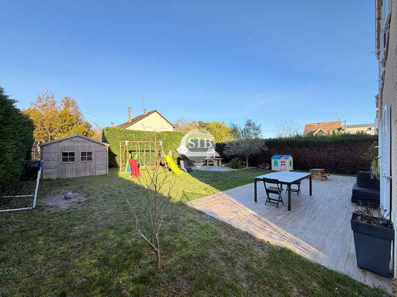 Maison - 104 m² - 5 pièces