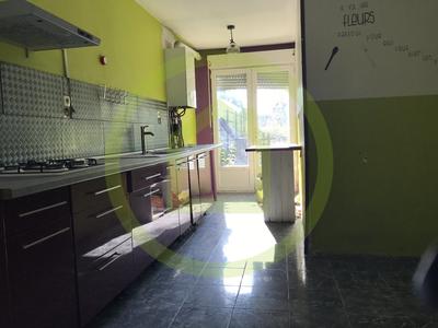 Maison - 85 m² - 5 pièces