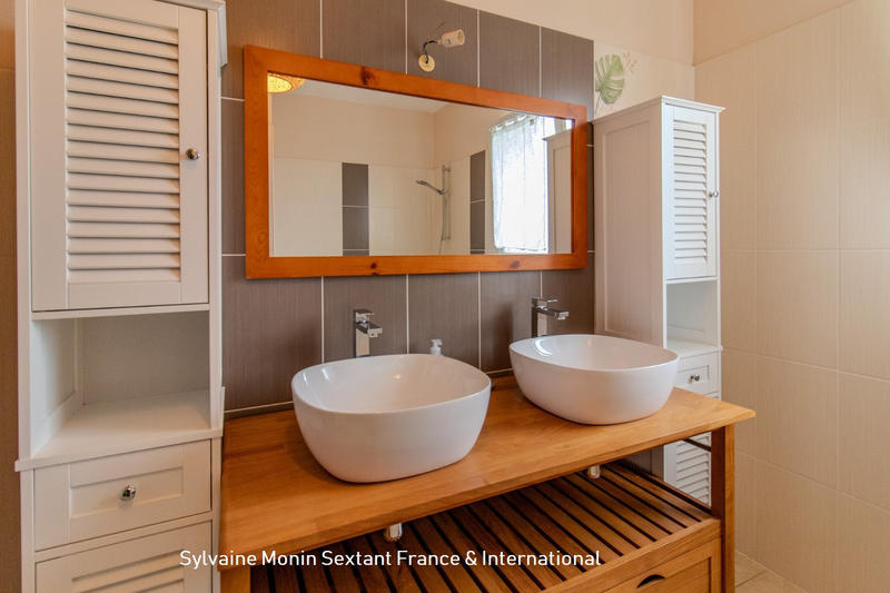 Maison - 115 m² - 4 pièces