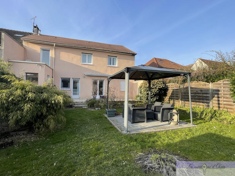 Maison - 153 m² - 6 pièces