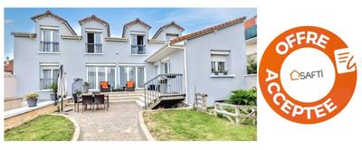 Maison - 246 m² - 11 pièces