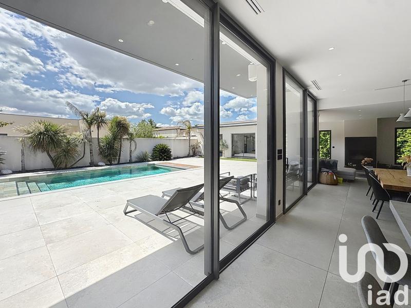 Maison - 230 m² - 7 pièces