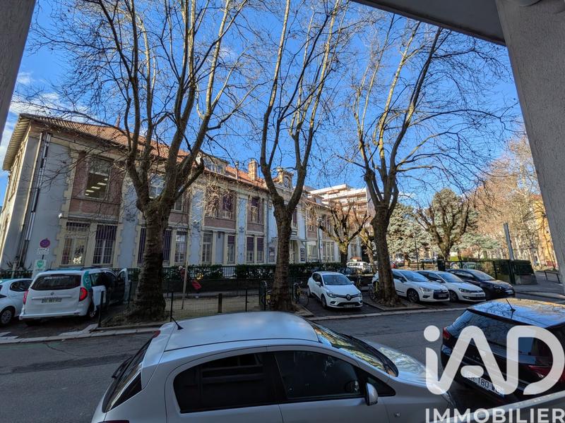 Appartement - 75 m² - 4 pièces