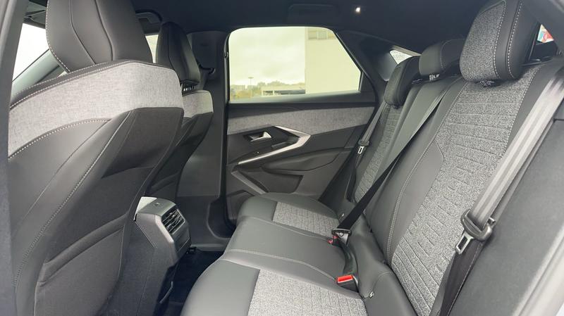 Peugeot 3008 III 1.2 Hybrid 136 E-Dcs6 Allure - Automatique