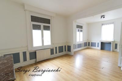 Immeuble - 150 m² - 6 pièces