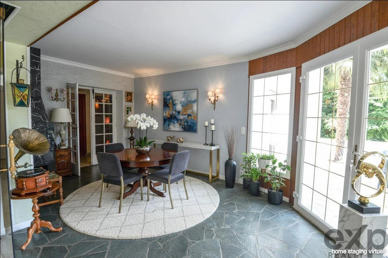 Maison - 318 m² - 10 pièces