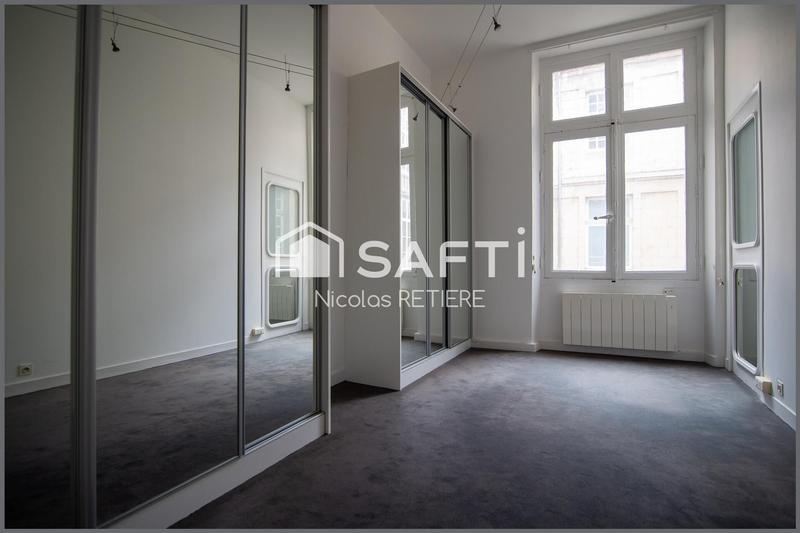 Bureau - 200 m² - 8 pièces