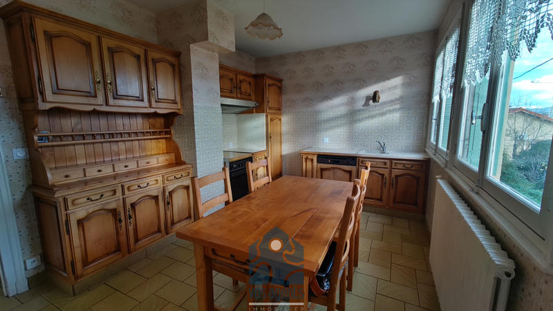 Maison - 200 m² - 8 pièces