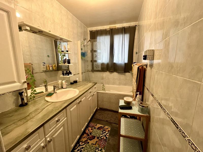 Appartement - 67 m² - 4 pièces