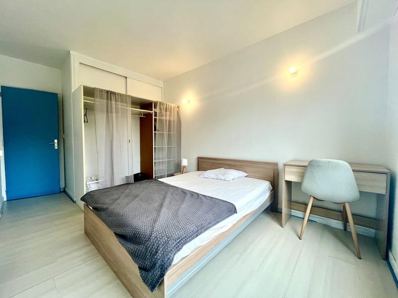 Appartement - 96 m² - 6 pièces