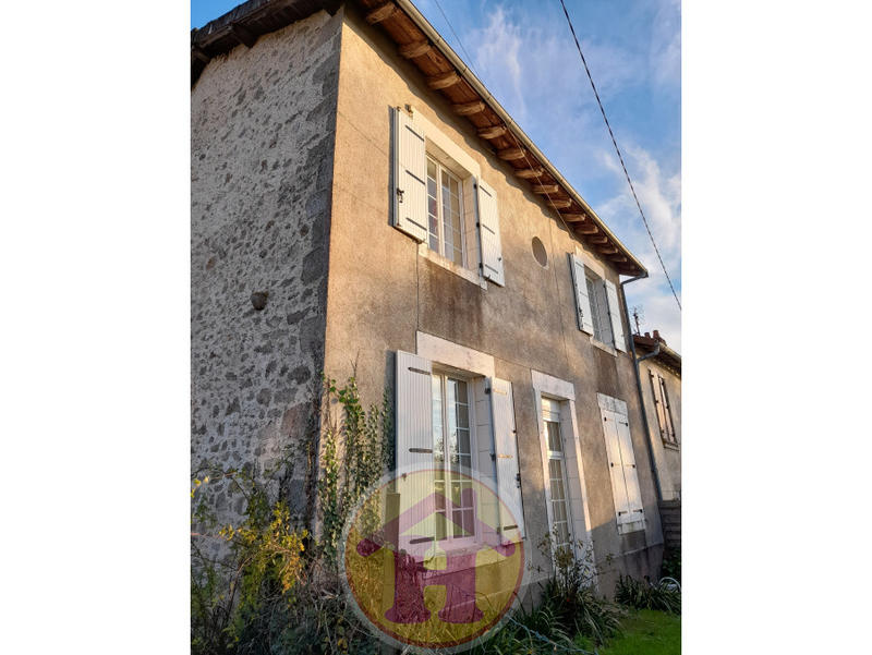 Maison - 94 m² - 6 pièces