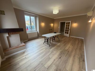 Maison traditionnelle - 172 m² - 7 pièces