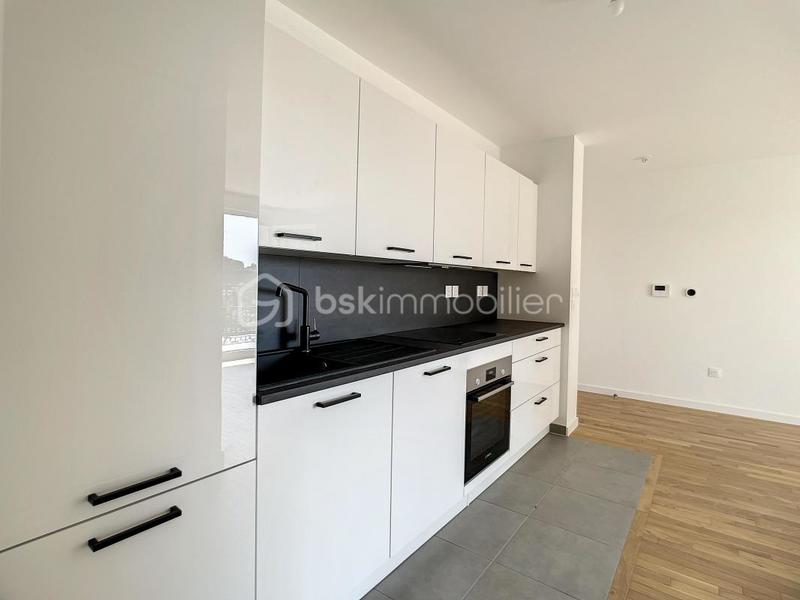 Appartement - 60 m² - 3 pièces