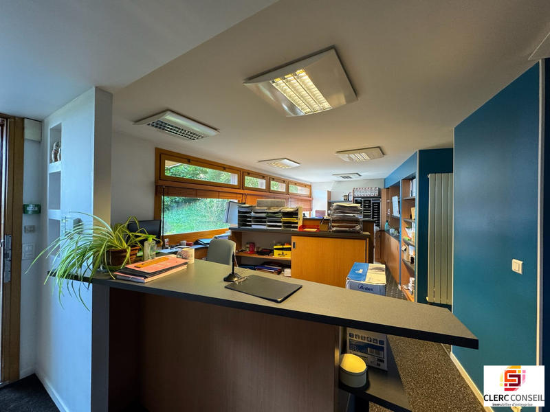 Bureau - 346 m²