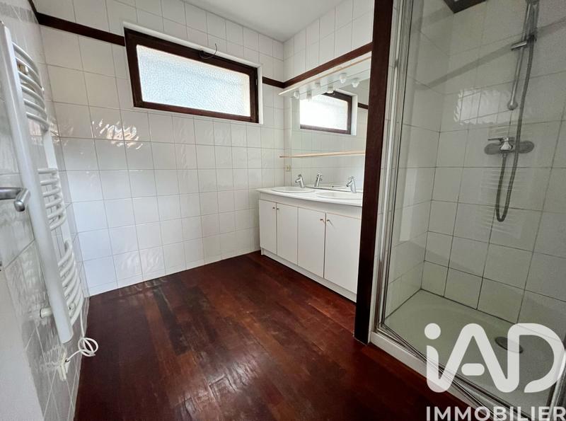 Maison - 171 m² - 7 pièces