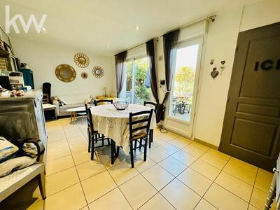 Maison - 121 m² - 5 pièces