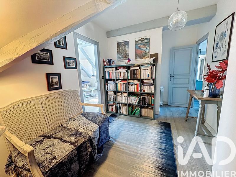 Maison - 310 m² - 8 pièces