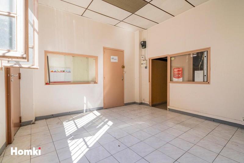 Divers - 300 m² - 6 pièces