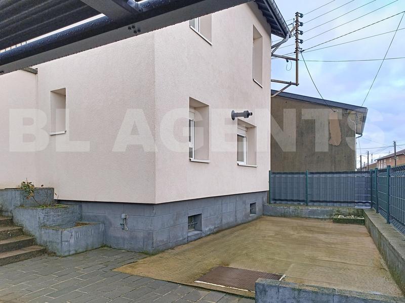 Maison - 97 m² - 5 pièces