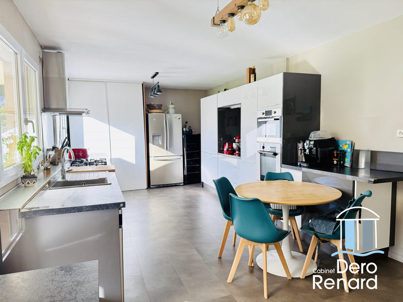 Maison contemporaine - 187 m² - 7 pièces