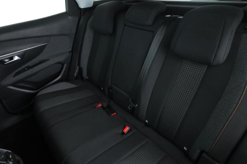 Peugeot 3008 1.5 Blue-HDi Active Business 130 ch