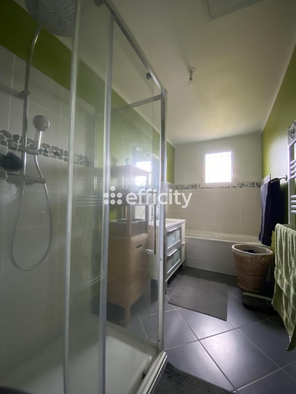 Pavillon - 92 m² - 4 pièces