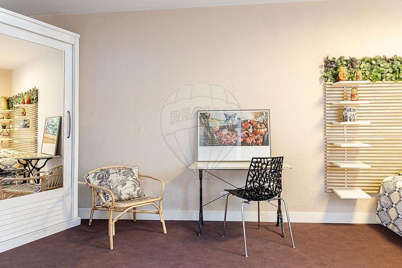 Maison d'architecte - 258 m² - 6 pièces