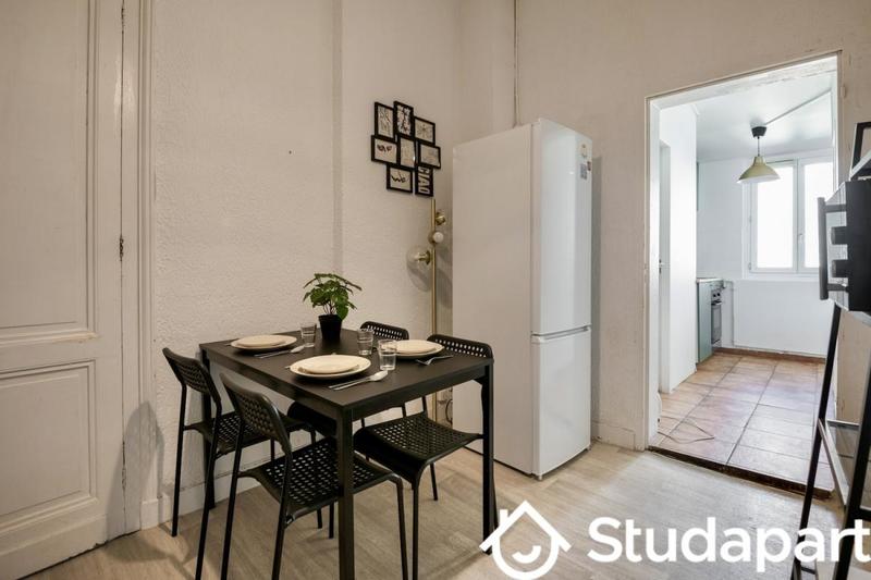 Chambre - 15 m² - 1 pièce