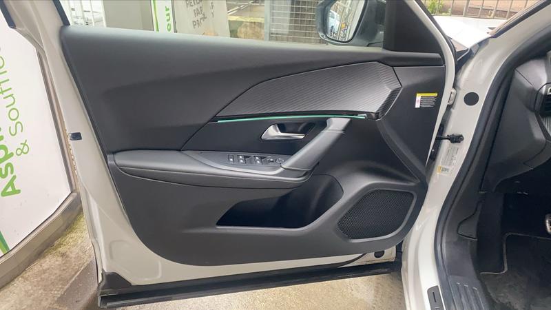 Peugeot 2008 1.2 PureTech 130 Eat8 Gt - 5 places Automatique