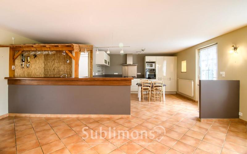 Maison ancienne - 235 m² - 7 pièces