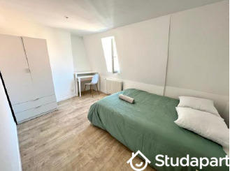Chambre - 11 m² - 1 pièce