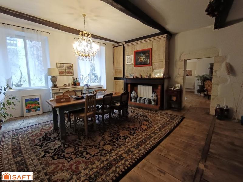 Maison - 380 m² - 11 pièces