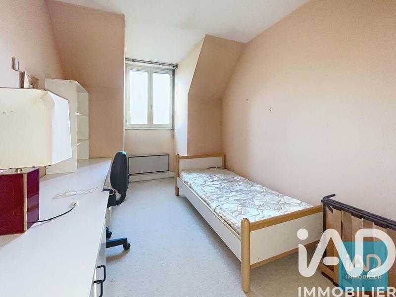 Maison - 207 m² - 8 pièces