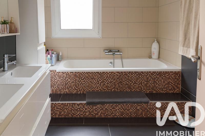 Maison - 174 m² - 7 pièces