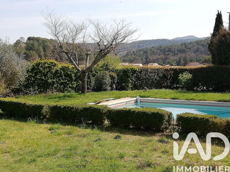 Maison - 138 m² - 5 pièces