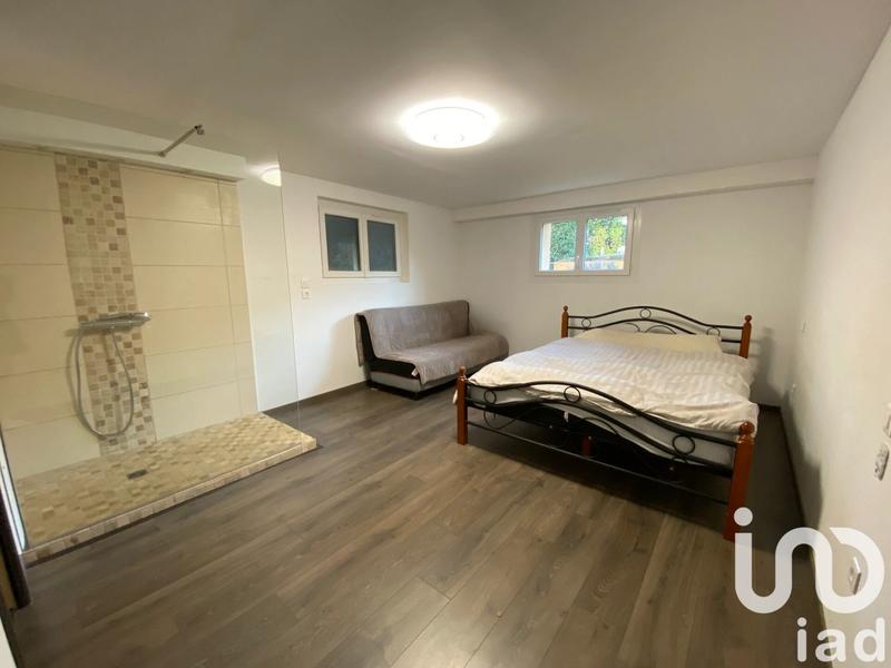 Maison - 186 m² - 8 pièces