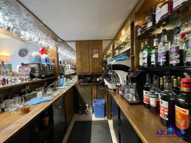 Fonds de commerce - Hôtellerie / Restauration - 142 m²