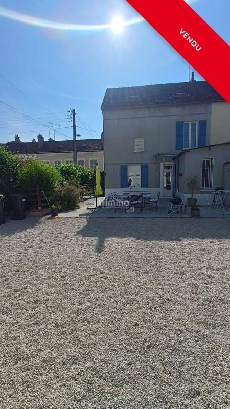 Maison de ville - 115 m² - 5 pièces