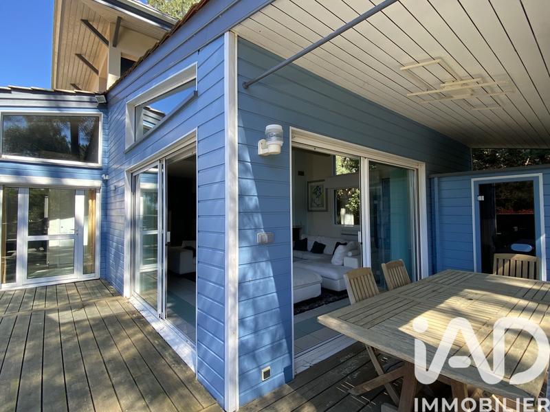 Maison - 111 m² - 5 pièces