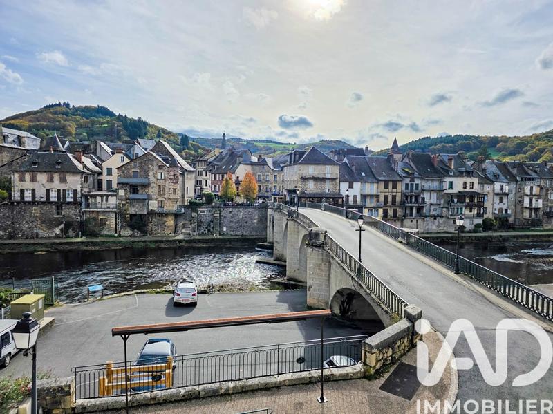 Maison - 120 m² - 7 pièces