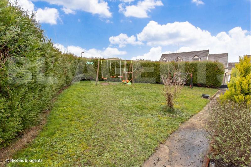 Pavillon - 90 m² - 5 pièces