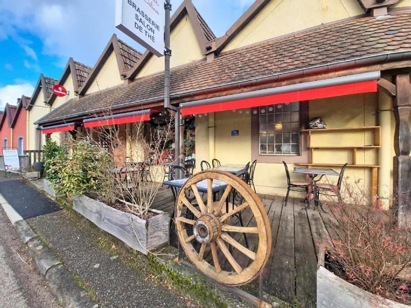 Maison - 1 220 m² - 4 pièces