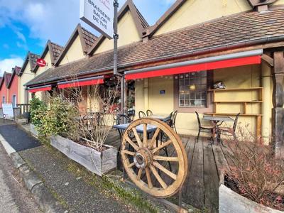 Maison - 1 220 m² - 4 pièces