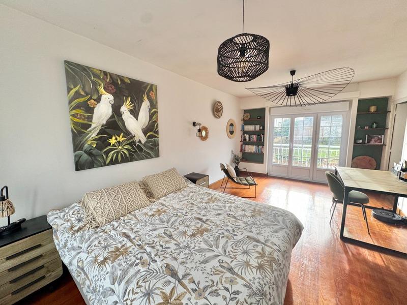 Maison - 170 m² - 7 pièces