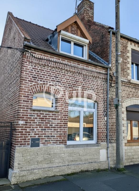 Maison - 82 m² - 5 pièces