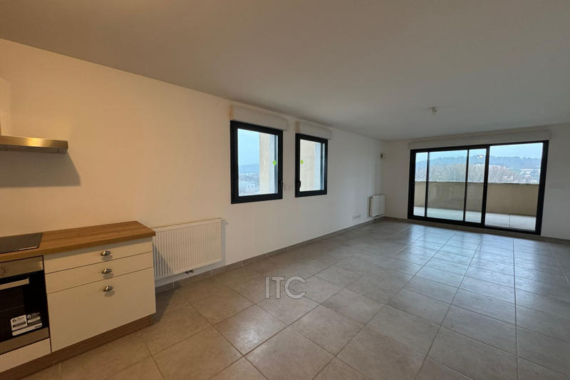 Appartement - 67 m² - 3 pièces