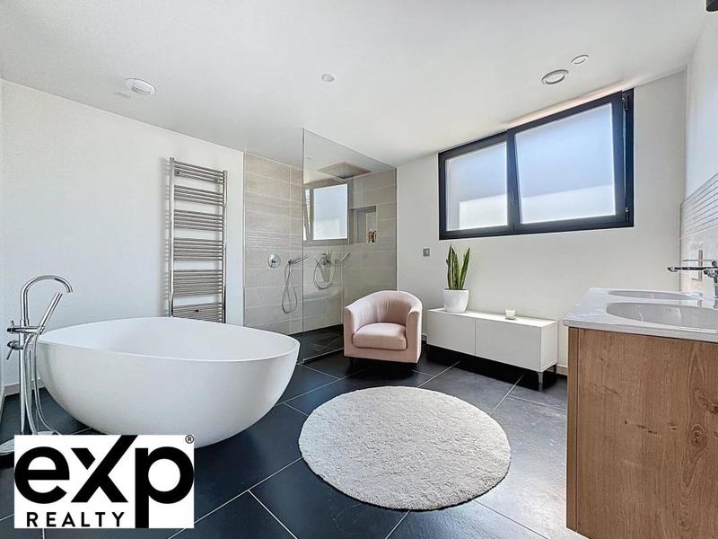 Loft - 494 m² - 10 pièces