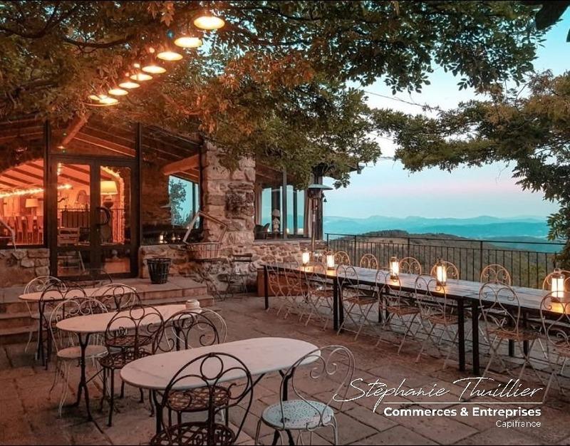 Fonds de commerce - 900 m²