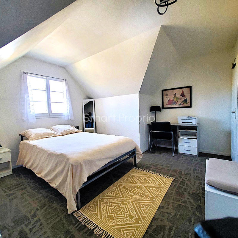 Maison - 140 m² - 6 pièces